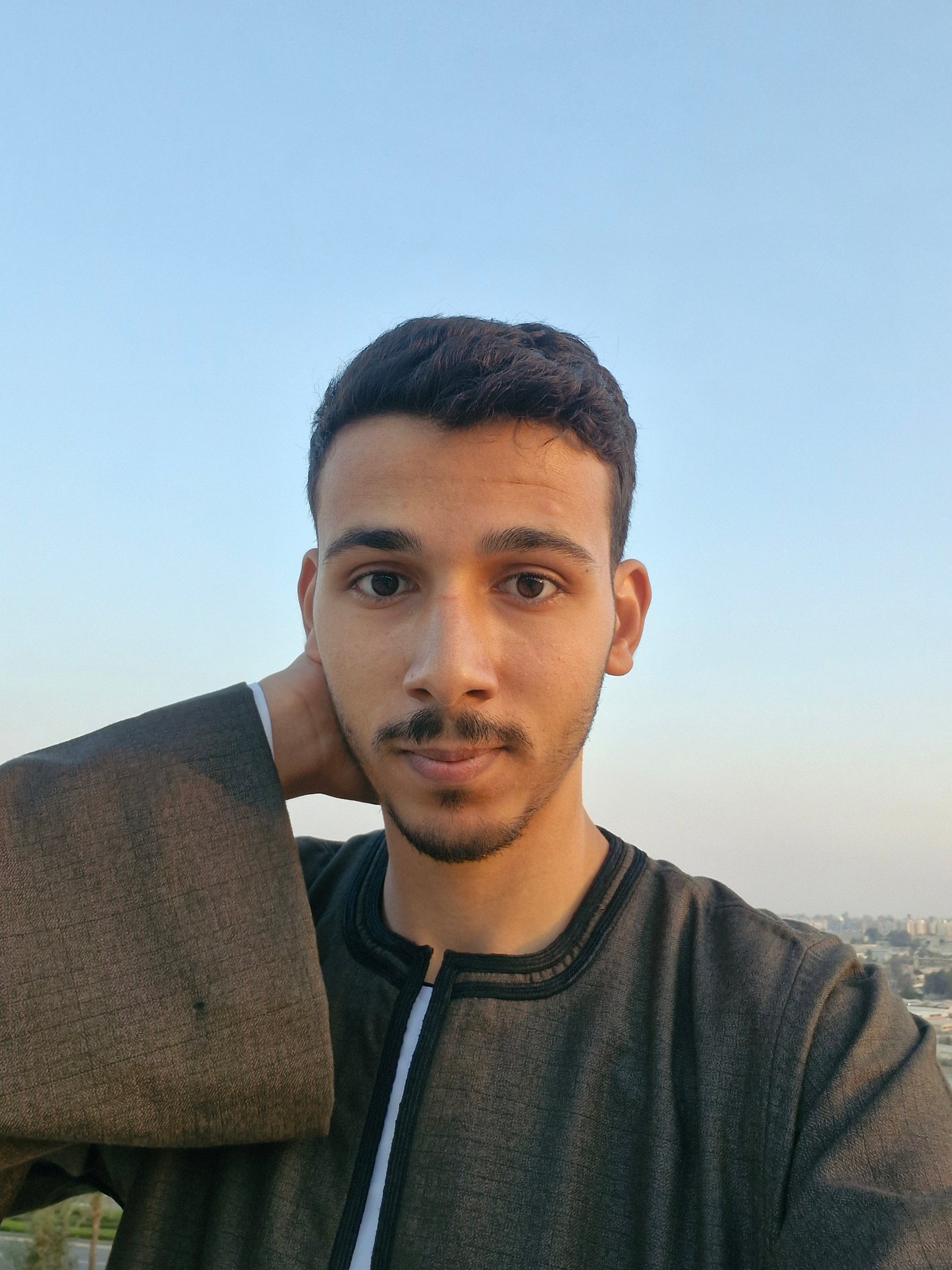 عمر البلاط